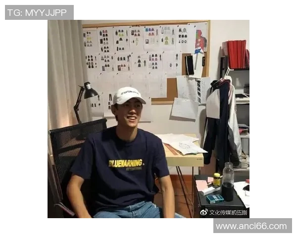 足球球星背后的渣男行为揭秘与粉丝文化的复杂关系分析